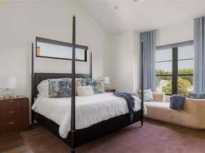 705 W 10th ST, Georgetown TX 78626