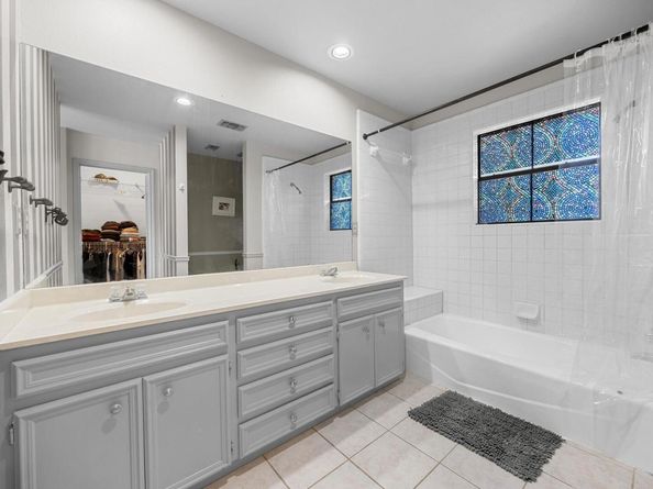 19040 Venture DR, Point Venture TX 78645