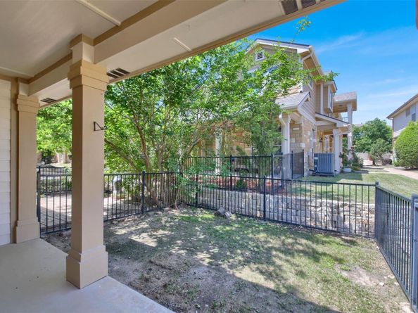 16100 S Great Oaks DR 2202, Round Rock TX 78681
