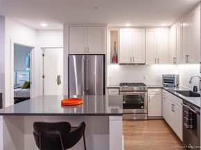 900 S 1st ST 416, Austin TX 78704