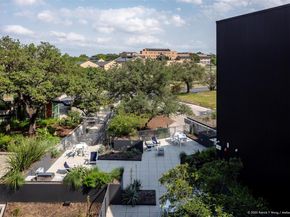 900 S 1st ST 416, Austin TX 78704