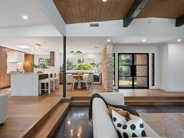 3403 Cascadera DR, Austin TX 78731