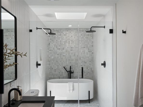 3403 Cascadera DR, Austin TX 78731