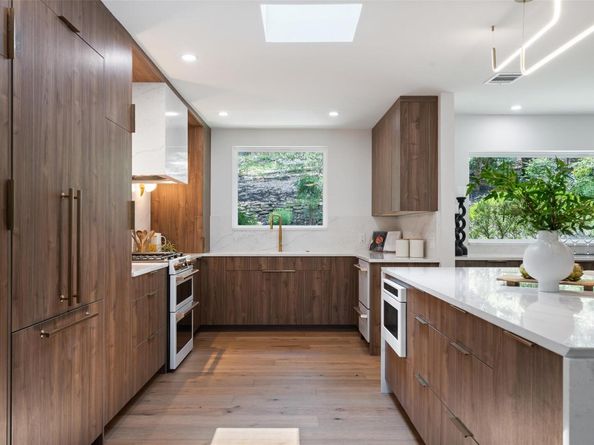 3403 Cascadera DR, Austin TX 78731