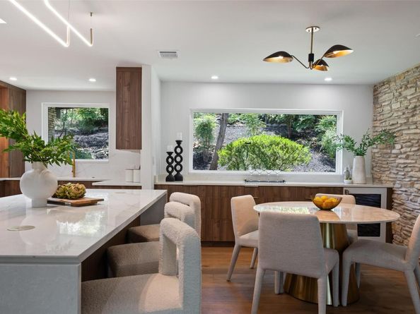 3403 Cascadera DR, Austin TX 78731