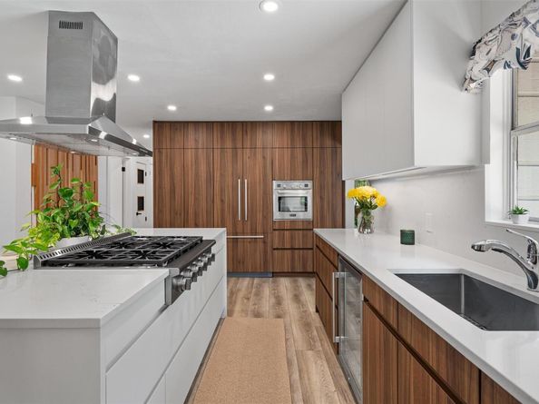 3005 Leaning Oak CIR, Austin TX 78704