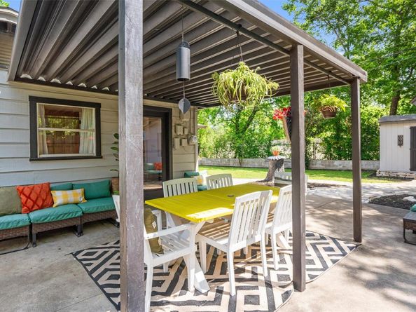 3005 Leaning Oak CIR, Austin TX 78704