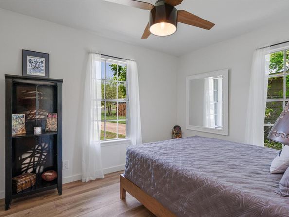 3005 Leaning Oak CIR, Austin TX 78704