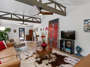 3005 Leaning Oak CIR, Austin TX 78704