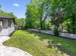 3005 Leaning Oak CIR, Austin TX 78704