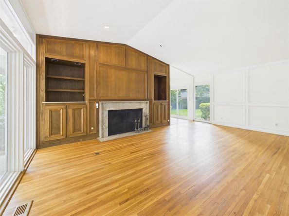 1202 Belmont PKWY, Austin TX 78705