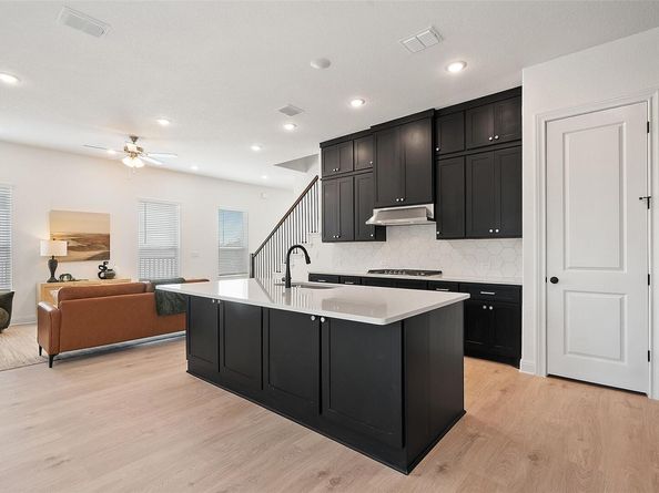 1912 Kit CIR, Austin TX 78758