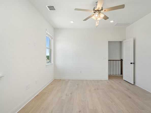 1912 Kit CIR, Austin TX 78758