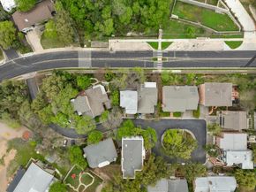 2712 Hillview Green LN, Austin TX 78703