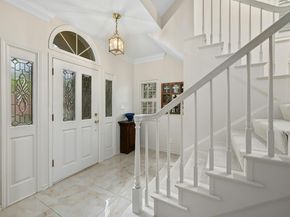 2712 Hillview Green LN, Austin TX 78703