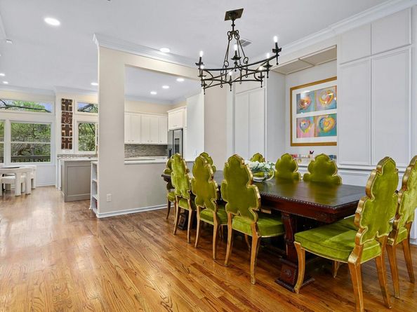 2712 Hillview Green LN, Austin TX 78703