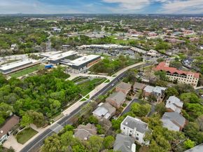 2712 Hillview Green LN, Austin TX 78703