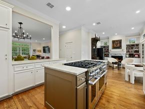 2712 Hillview Green LN, Austin TX 78703