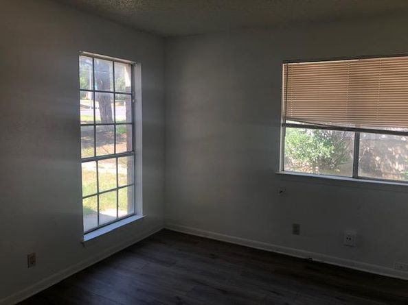 404 W Dittmar RD, Austin TX 78745