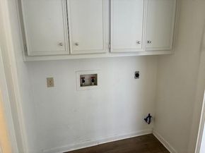 404 W Dittmar RD, Austin TX 78745