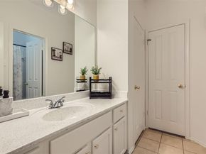 1016 Thackeray LN, Pflugerville TX 78660