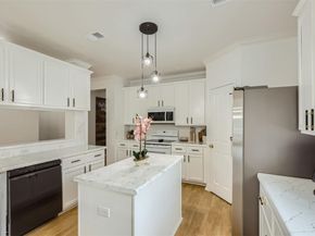 1016 Thackeray LN, Pflugerville TX 78660