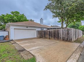 1016 Thackeray LN, Pflugerville TX 78660