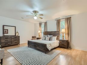 1016 Thackeray LN, Pflugerville TX 78660