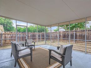 1016 Thackeray LN, Pflugerville TX 78660