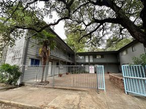 803 W 28th ST 106, Austin TX 78705