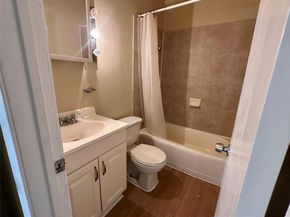 803 W 28th ST 106, Austin TX 78705