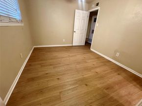 803 W 28th ST 106, Austin TX 78705