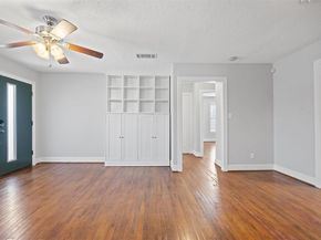 9504 N Creek DR, Austin TX 78753