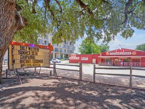 3204 Menchaca RD 303, Austin TX 78704