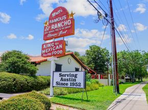 3204 Menchaca RD 303, Austin TX 78704