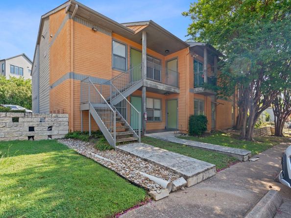 3204 Menchaca RD 303, Austin TX 78704