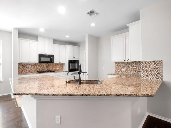 1008 Bowline DR, Georgetown TX 78633