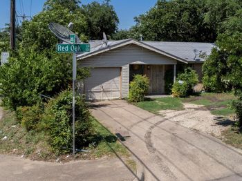 100 Red Oak CIR
