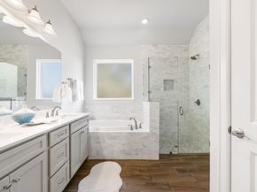 8902 Moccasin PATH, Austin TX 78736