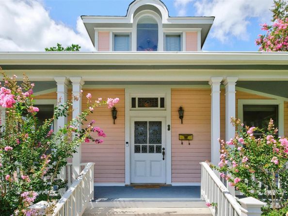 812 W 10th ST, Austin TX 78701
