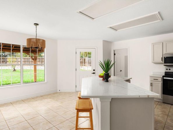 8553 Steamline CIR, Austin TX 78745