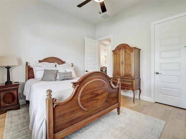 400 Flint Ridge TRL, Georgetown TX 78628