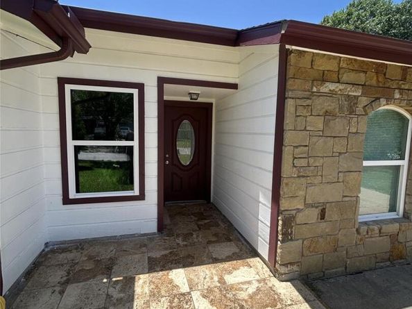 1909 Heathwood CIR, Round Rock TX 78664