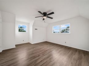 5202 Woodmoor DR, Austin TX 78721