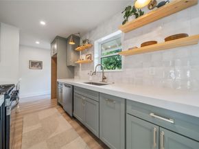 5202 Woodmoor DR, Austin TX 78721