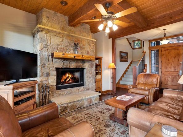 7412 Calming CT, Jonestown TX 78645