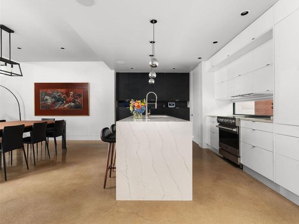 15206 General Williamson Dr, Austin TX 78734