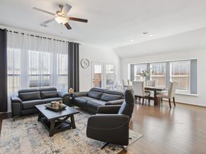 624 Spurlock WAY, Liberty Hill TX 78642