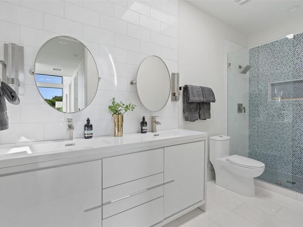 2109 Barton Hills DR, Austin TX 78704