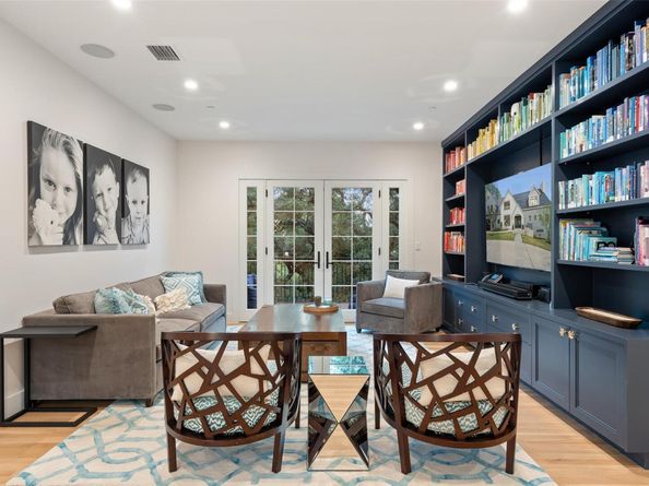 4203 Balcones DR, Austin TX 78731
